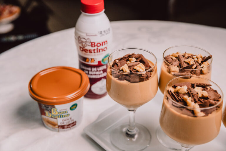 Verrine de Doce de Leite com Raspas de Chocolate